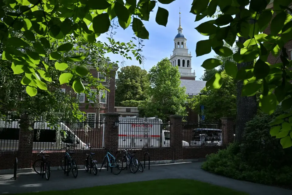 Harvard professors vote to cap A grades to curb grade inflation