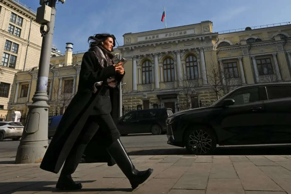 Sweden Warns Russia’s Economy Is Weaker Than It Appears, Heads Toward Decline