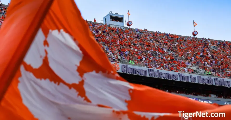 Clemson braces for weather and Miami’s defensive pressure in prime-time clash