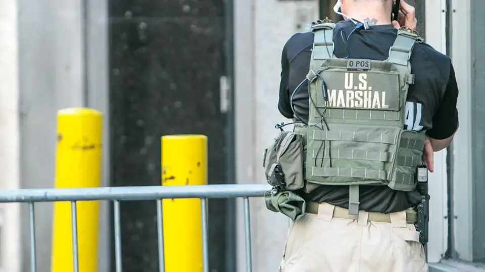 Deputy U.S. Marshal fatally shot during Louisiana arrest warrant operation