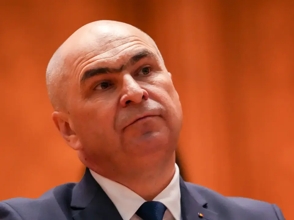 Romania's pro-EU coalition unravels as no-confidence ousts PM Bolojan
