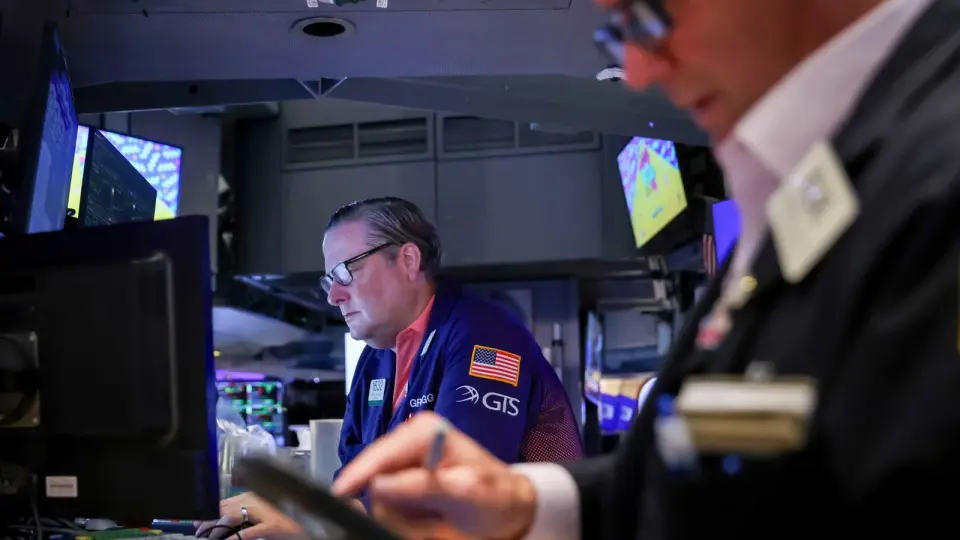 Buybacks Lift Stocks as Markets Navigate Mixed Global Signals