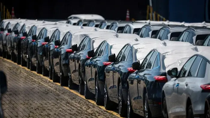 Trump presses 25% tariff on EU cars unless US production rises
