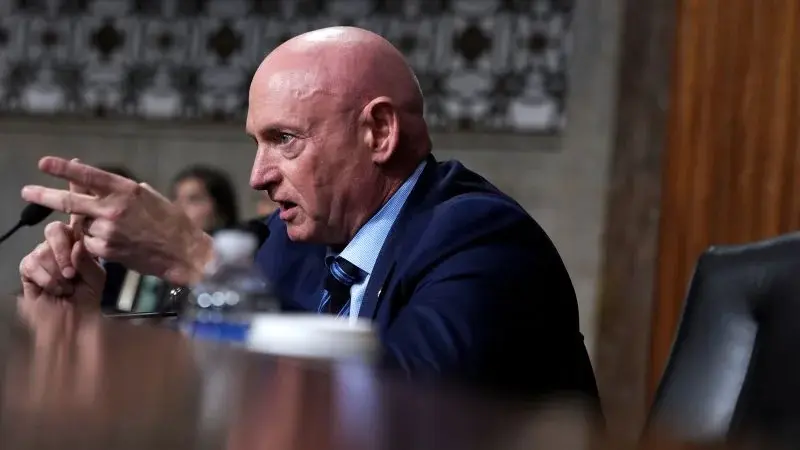 DC Circuit panel leans toward dismissing bid to sanction Mark Kelly over anti-illegal-orders video