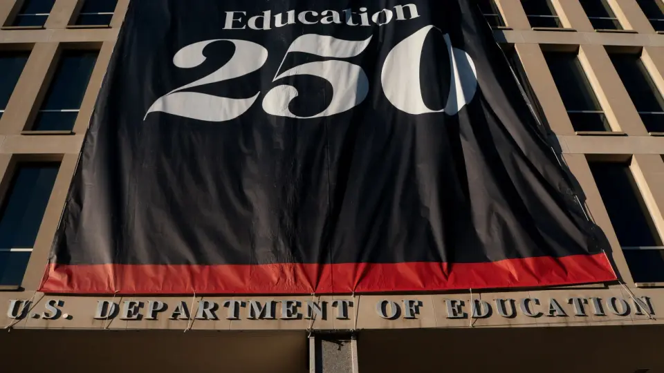 Senate Keeps Graduate Loan Caps in Place as July 1 Looms