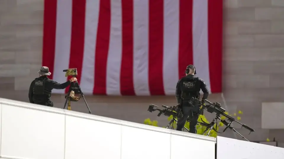Secret Service Suspends Three Non-Law Enforcement Staff Amid Misconduct Probe