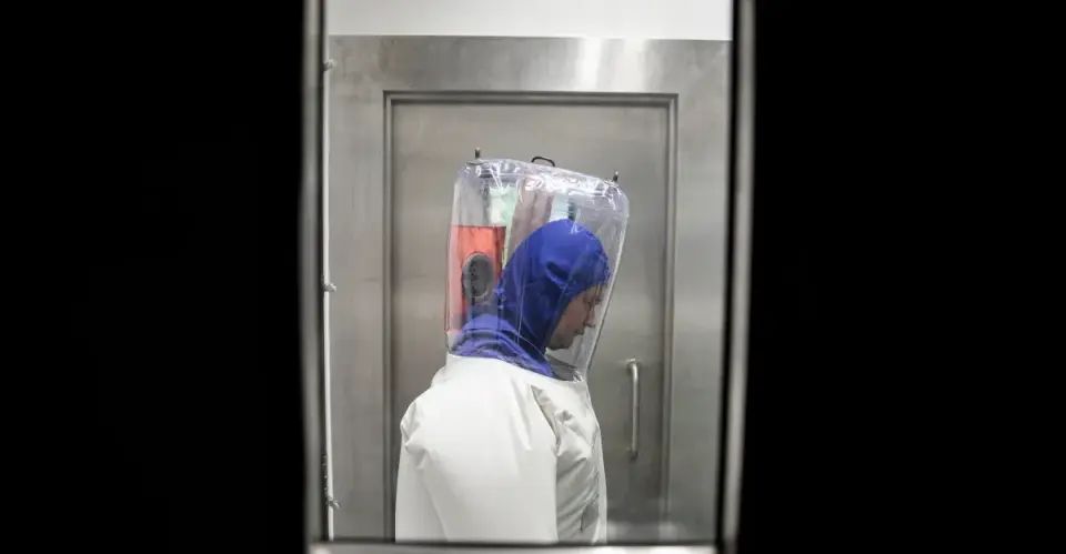 Siberian Lab Death Sparks Global Biosafety Crisis Amid US-Russia Information Standoff