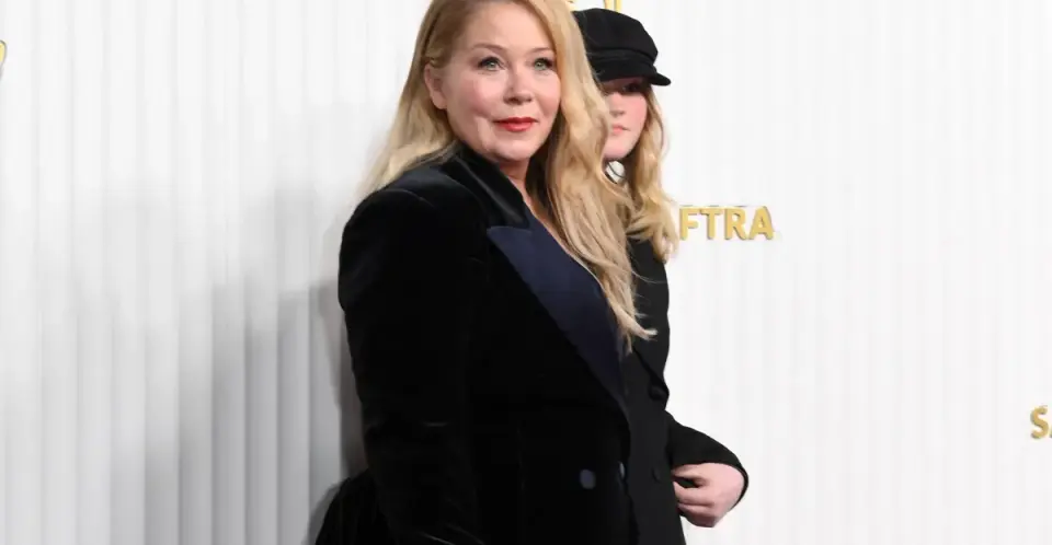 Christina Applegate’s MS Misdiagnosis Highlights Diagnostic Uncertainty