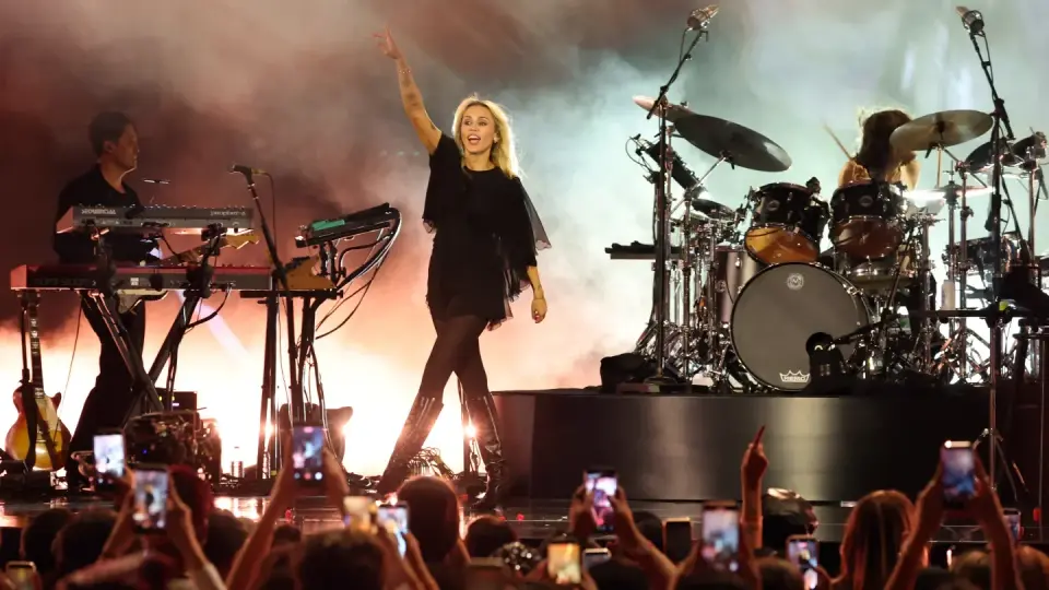 Miley Cyrus Defends Hollywood Bowl Comeback, Admits Near-Quit After Vocal Criticism