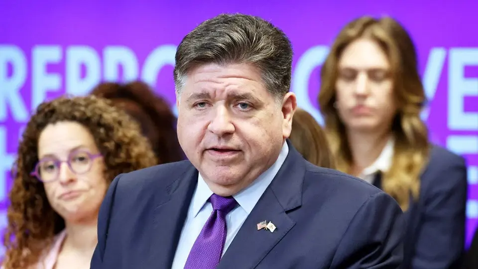 Federal Judge Strikes Down Illinois Immigrant Tuition Benefits
