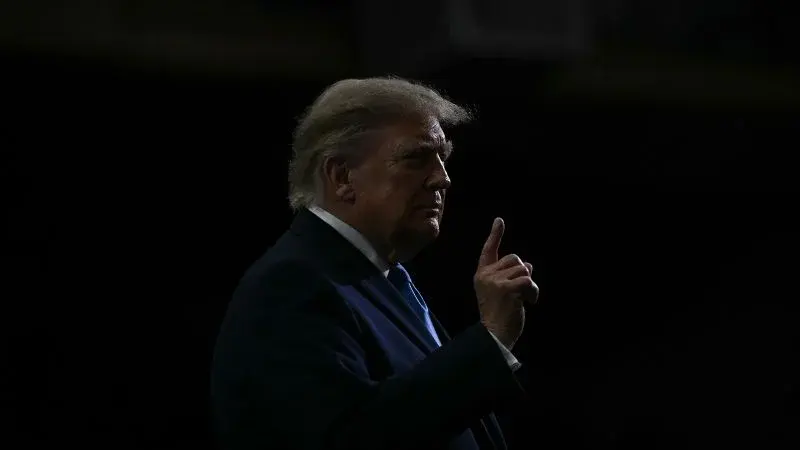 Trump's Red-State Blitz and Cash Promises Face Backlash as Midterm Polls Tighten