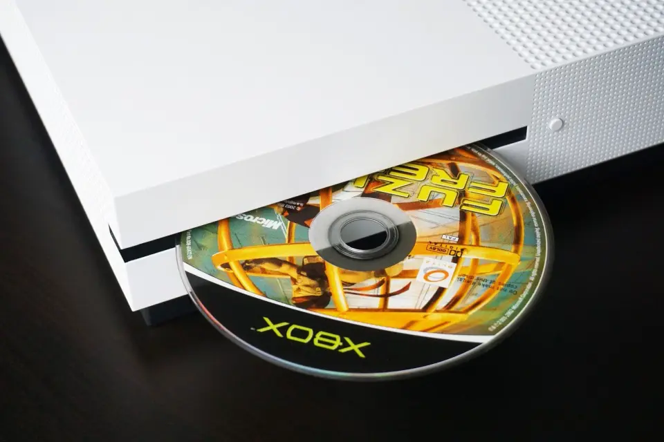 Positron's Promise: How Xbox Could Turn Discs into Digital Entitlements on Helix