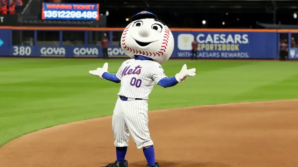 Pride Night Mascot Dance Highlights Mets' Turbulent Season