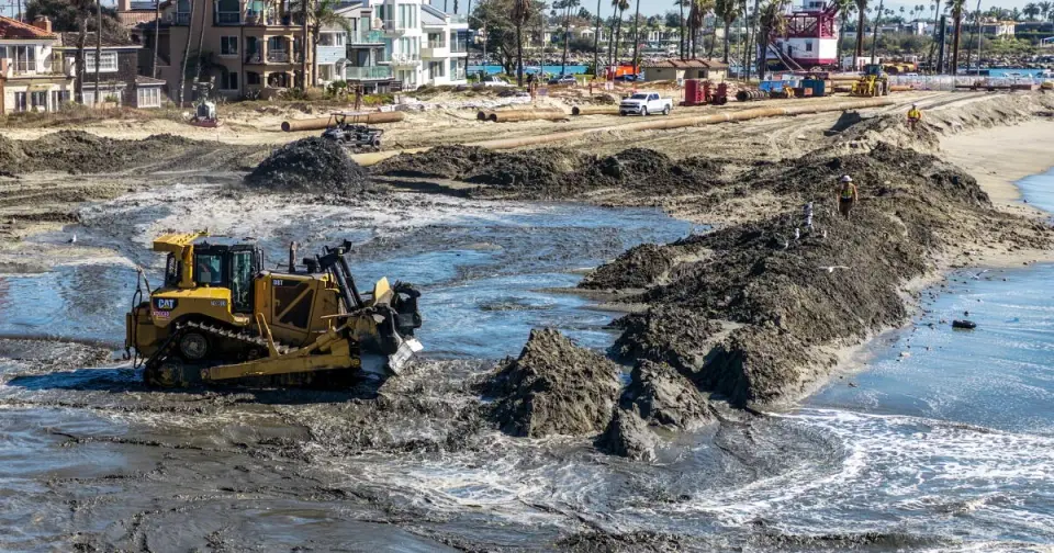 Record Ocean Heat and Lunar Cycles Drive Unprecedented Flooding Along California Coast