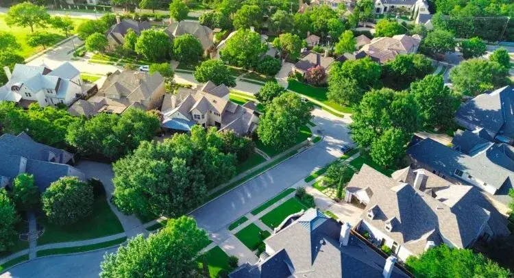 Mortgage Rates Dip as U.S.-Iran Ceasefire Eases Market Tensions