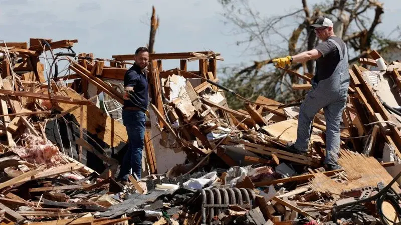 Plains-to-Midwest brace for dangerous Monday storm peak
