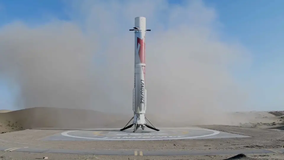 China’s LandSpace nails first land-based booster recovery on Zhuque-3 in second orbital flight