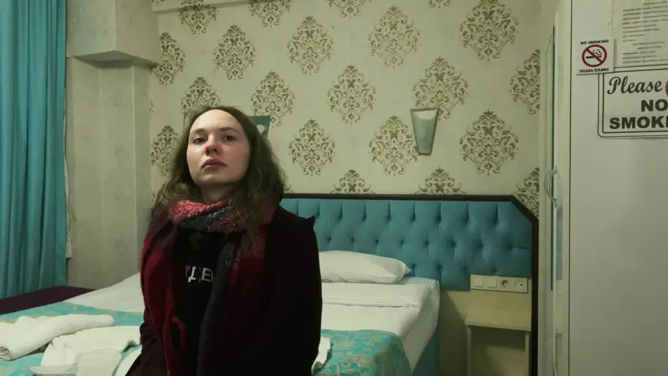 Loktev’s ‘Undesirable Friends’ Links Soviet Refugee Past to Modern Russian Exile