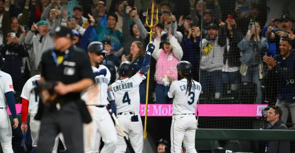 Emerson belts first MLB homer as Mariners top White Sox 6-1