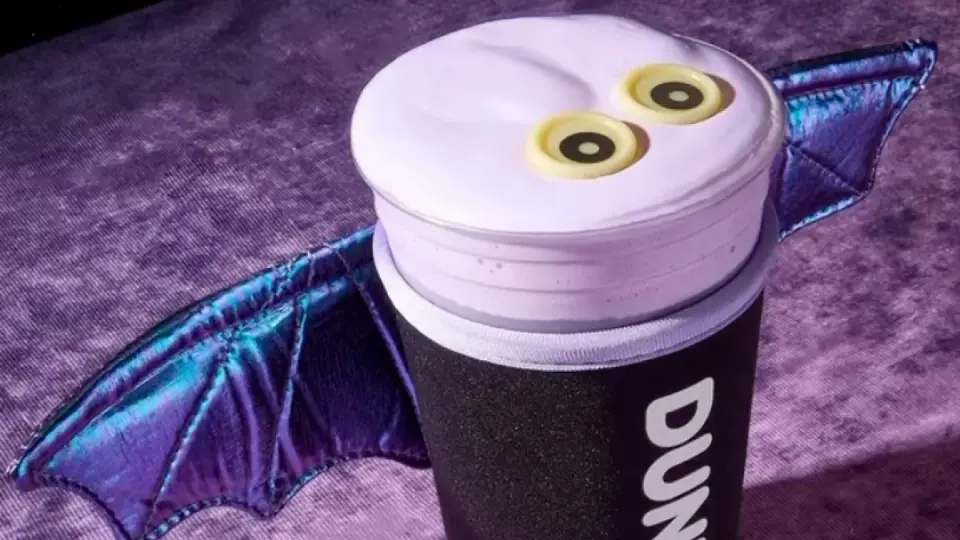 Dunkin' Unveils Glow-in-the-Dark Munchkins Bucket and One-Day Bat Sleeve Giveaway