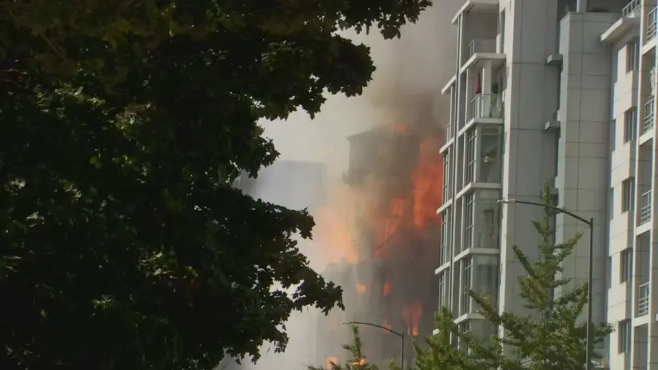 Vacant Portland Warehouse Fire Sparks Firefighting Along NW Naito Parkway