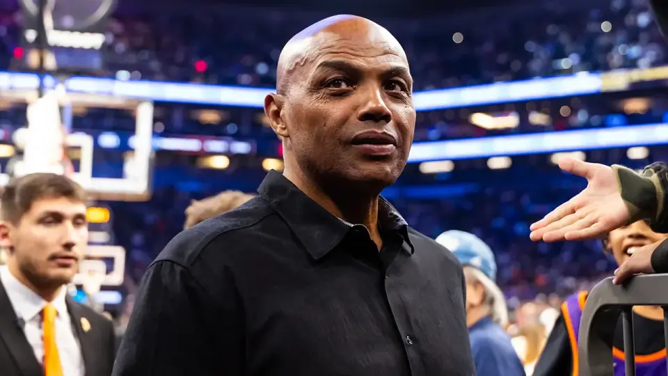 Barkley Criticizes Democratic Policies and 2028 Candidates in Cuomo Interview