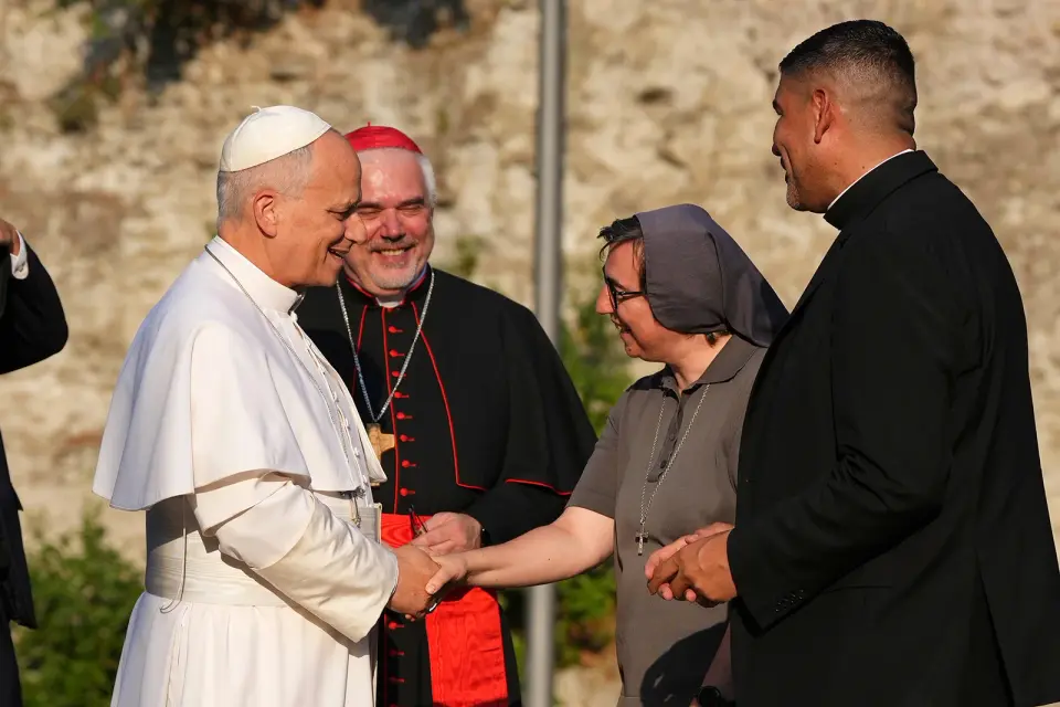 Altar rails expose the Catholic Church’s lingering gender barrier