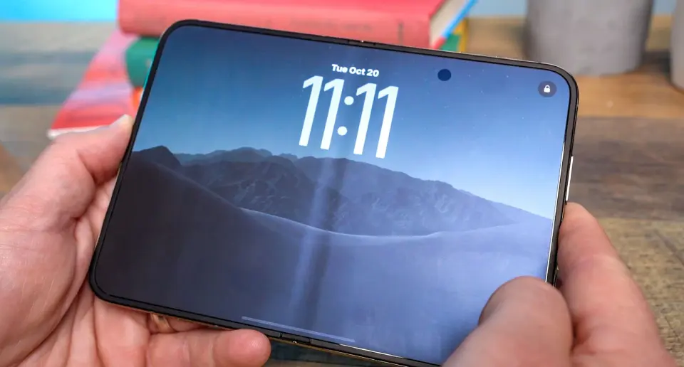 iPhone Duo Launch Marred by Early Hinge Cracks and Durability Concerns