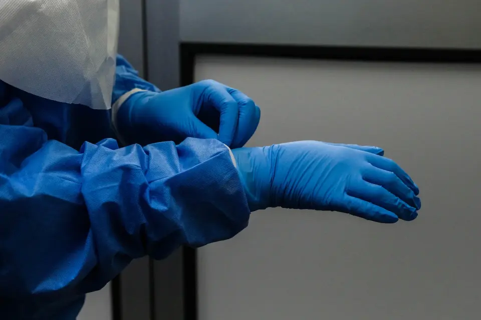 US to quarantine Ebola-exposed Americans at Kenyan field hospital