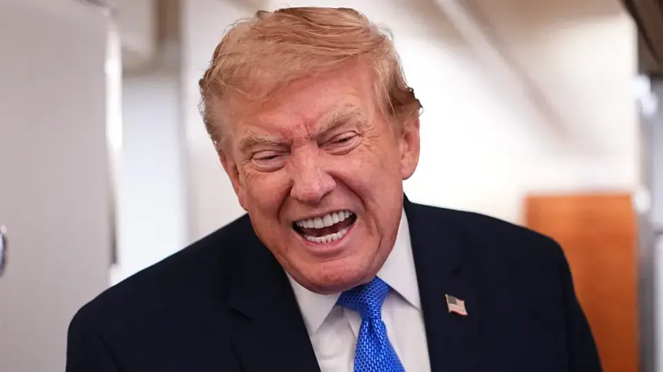 Trump’s Golf Brag Triggers Cheating Claims and Mockery Online