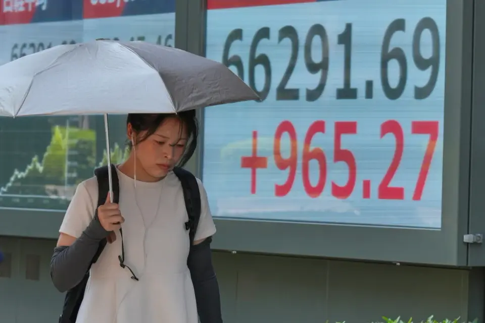 Global markets move in mixed rhythm as oil bumps on Iran talks
