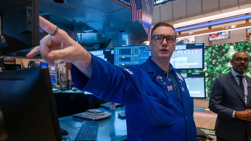 Fundstrat's Lee backs bullish call: S&P at 8,000