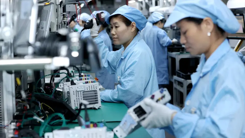 China’s AI Bubble Bursts: $480 Billion Vanishes as Profitability Fails to Match Valuations