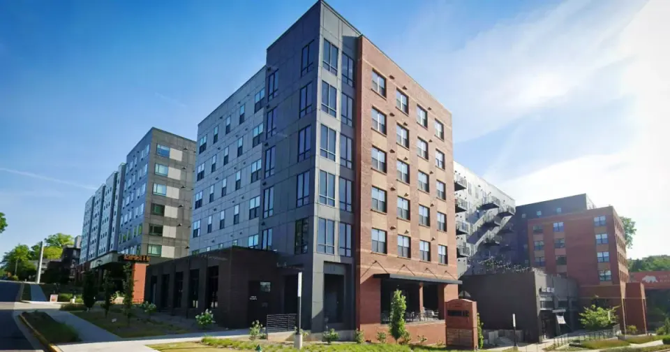 UGA Senior Survives 8-Story Fall from Athens Apartment After Dancing on Couch