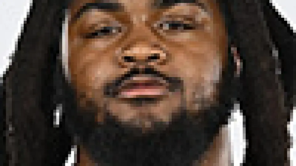 Commanders' DT Newton sidelined long-term after pectoral surgery