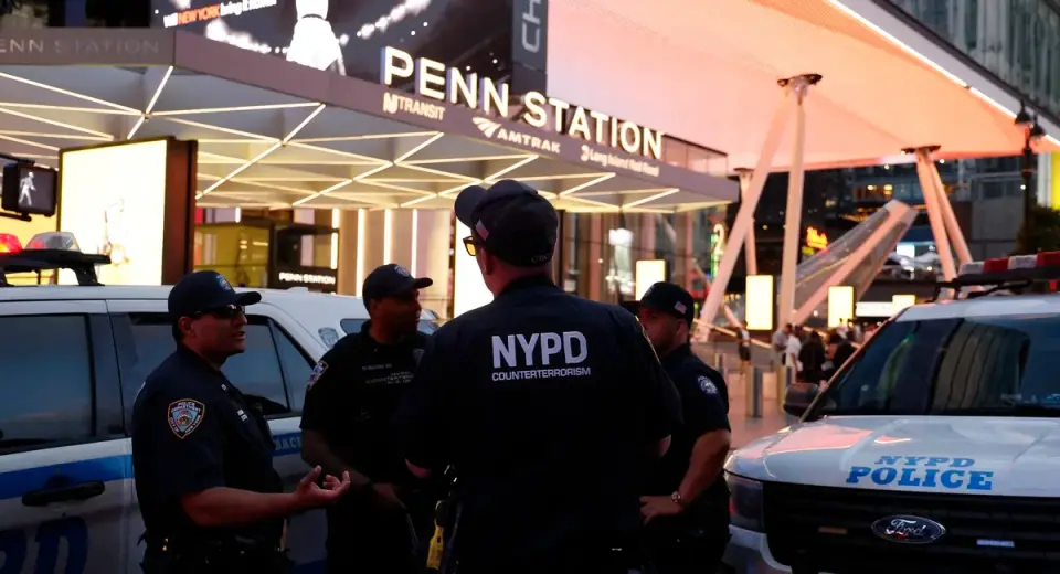 Stabbing at Penn Station: Six Injured, Suspect in Custody