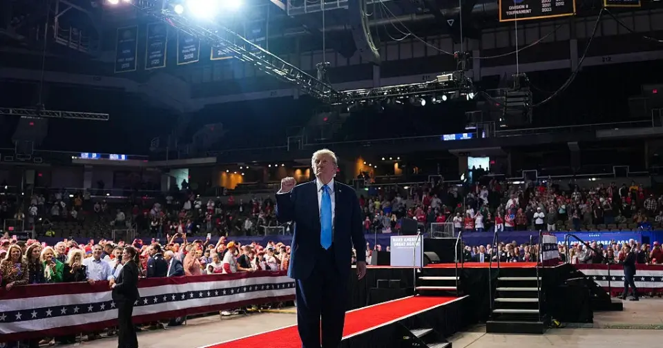 Trump pledges $100M Kentucky drug plant investment to boost GOP midterm turnout