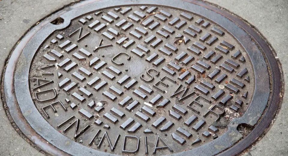Treasure-hunting theory sparks chatter over NYC manhole divers