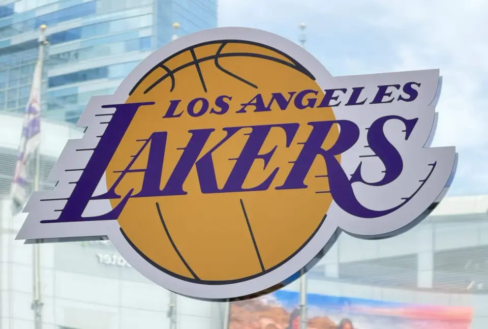 Iger and Kushner Take Lakers Into a New Era in $12.5B Switch