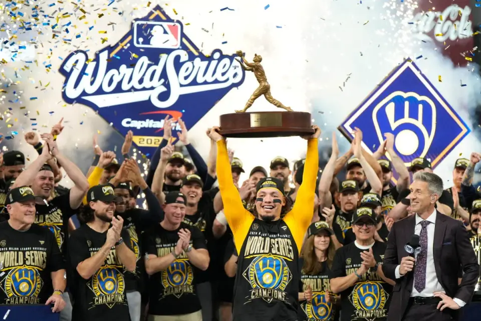 Contreras Named World Series MVP as Brewers Claim First Title