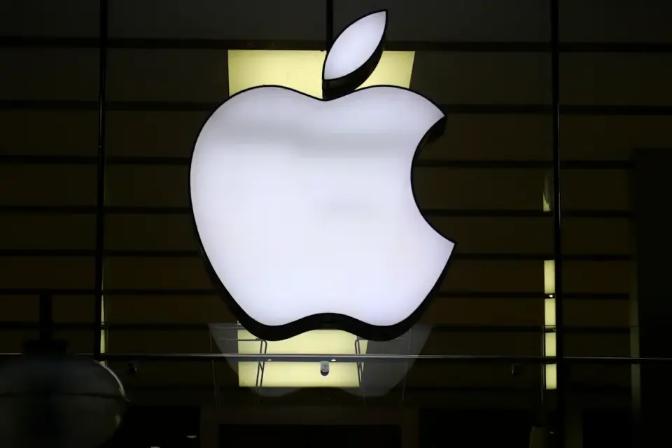 Apple and Broadcom strike a $30B chip deal to boost US manufacturing