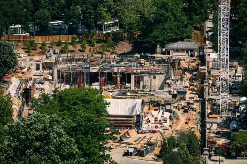 Democrats slam $1B White House ballroom plan as costs soar