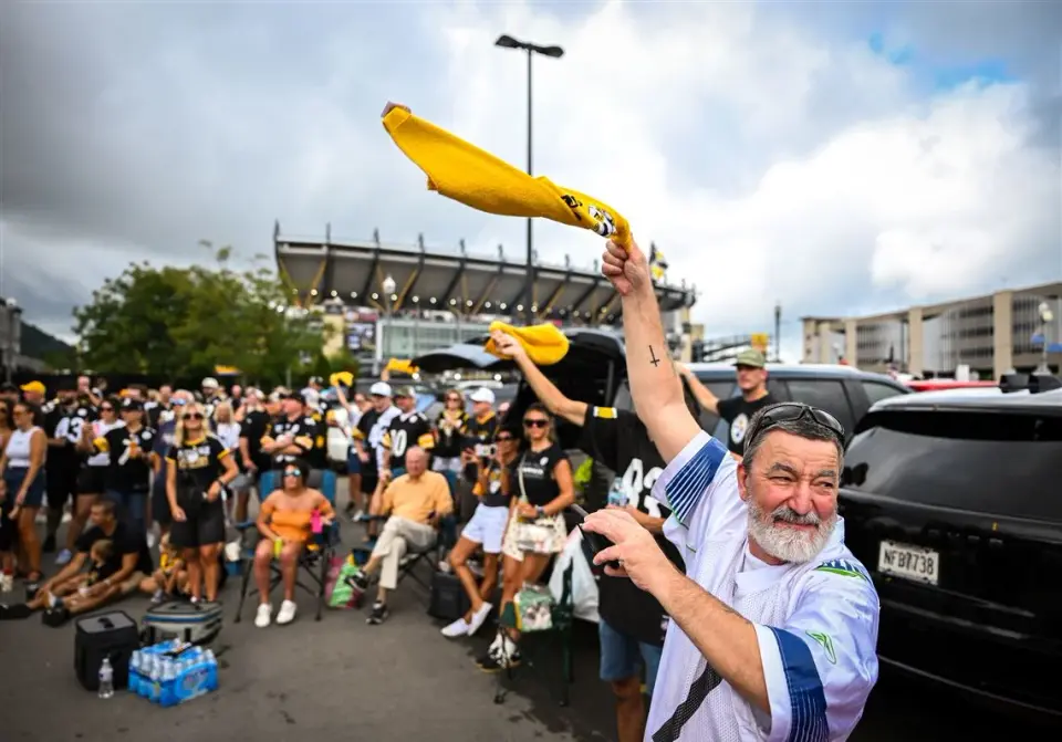 NASA Flyover Tops Steelers’ North Shore Tailgate Kickoff