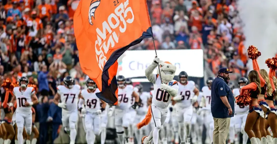 Broncos Finalize 53-Man Roster, Keep Three QBs and Seven DLs
