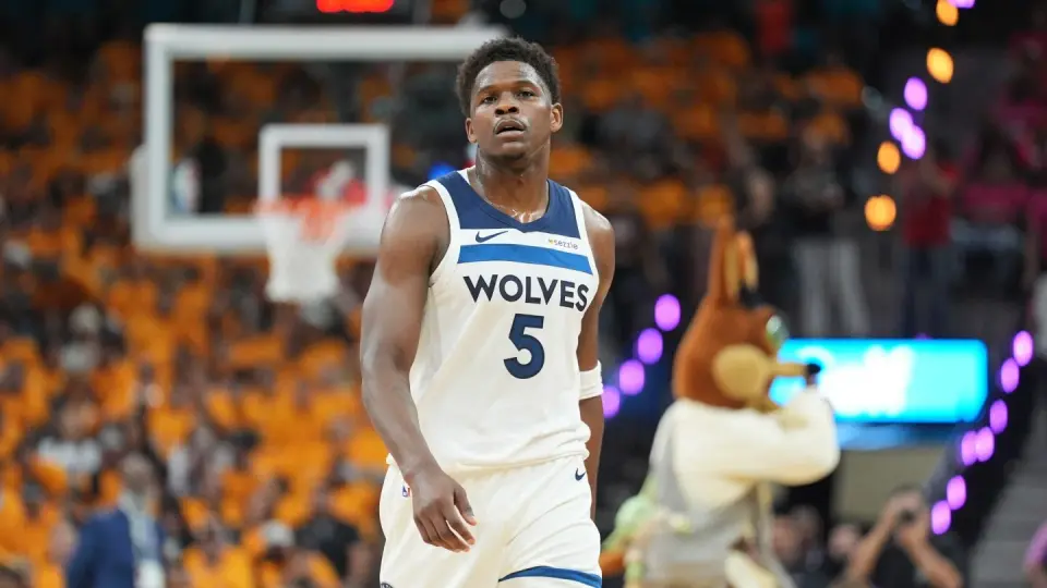 Edwards fuels Wolves to Game 1 road win over Spurs as Wembanyama blocks record night looms