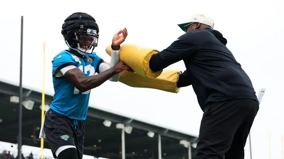 Travis Hunter Delivers Breakout Day at Jaguars Training Camp