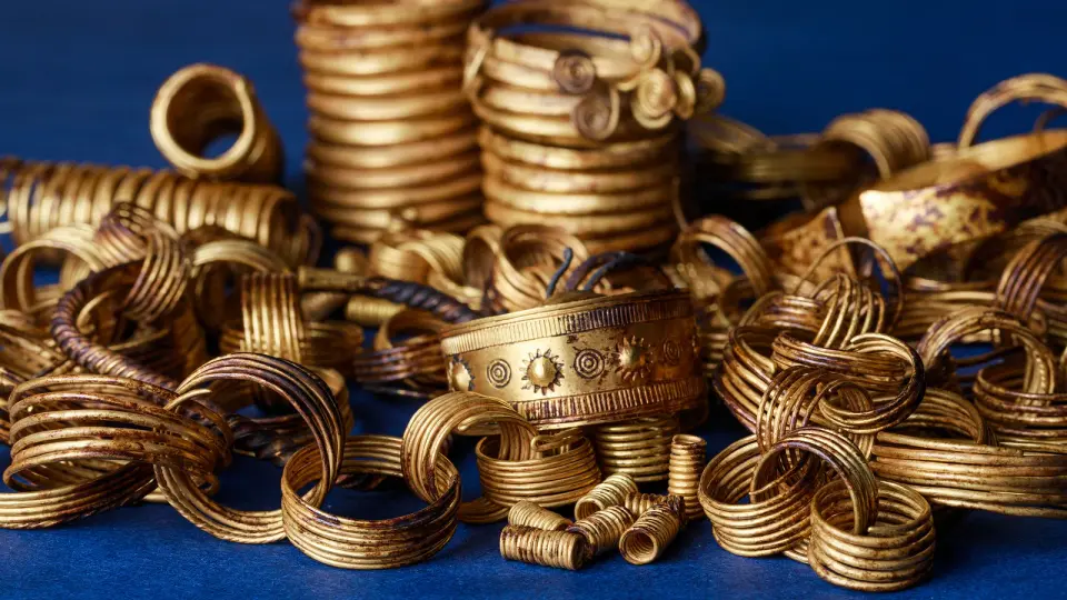 Bronze Age Gold Hoard: Europe’s 3,300-Year-Old Treasure Unearthed