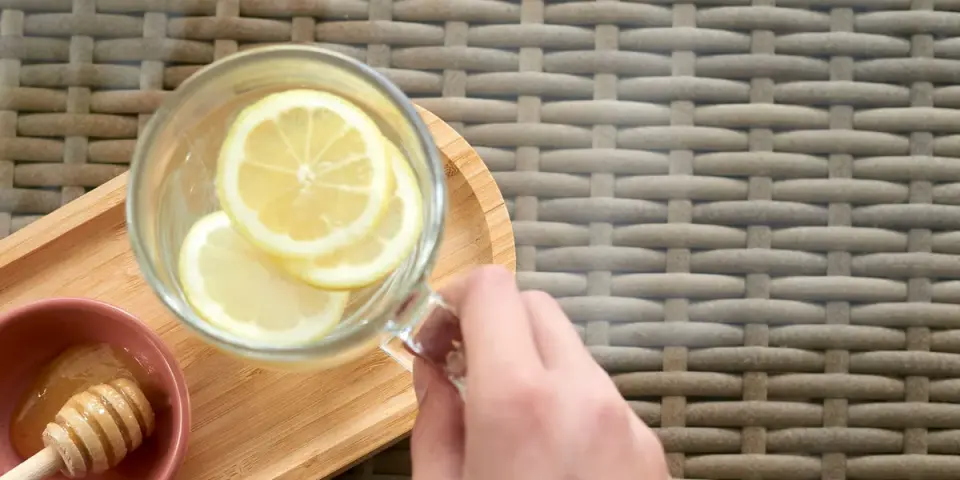 Dietitian’s 30-Day Lemon Water Trial Yields No Magic Health Benefits
