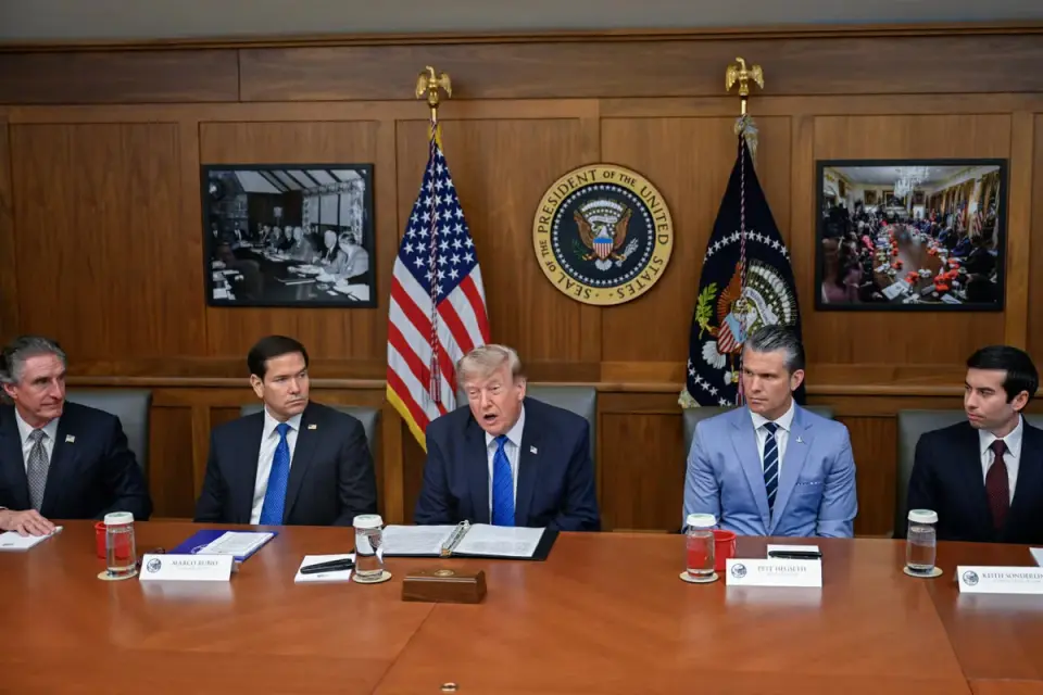 Trump's Camp David cabinet session signals the GOP's midterm nerves