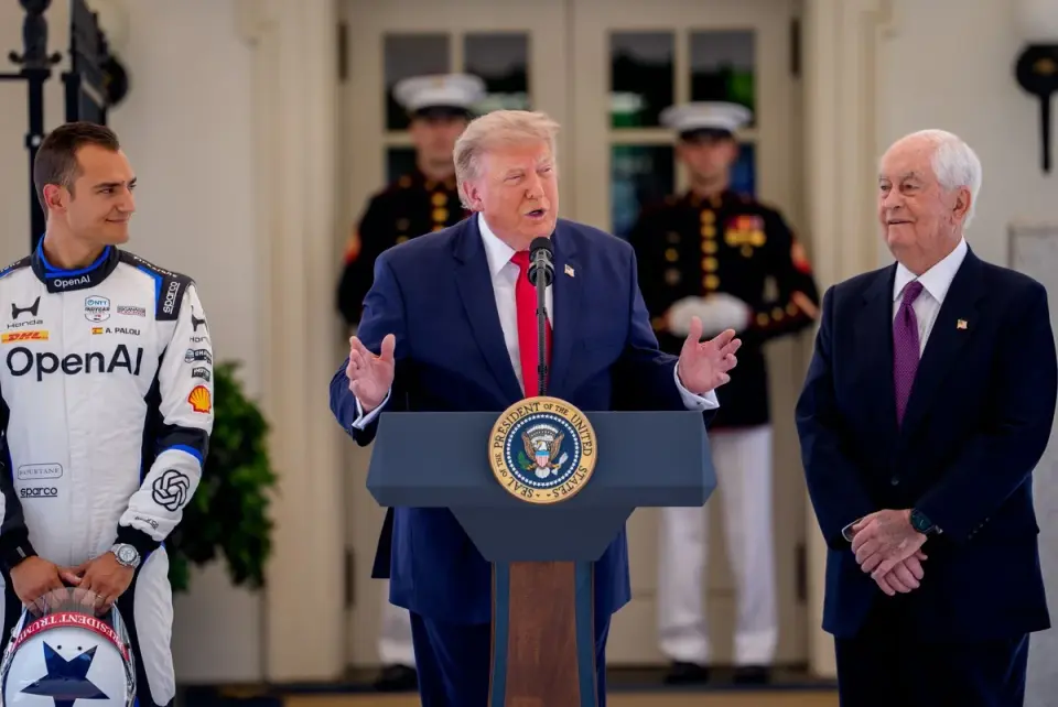 Trump to wave the green flag at DC IndyCar street race and ride in the Beast
